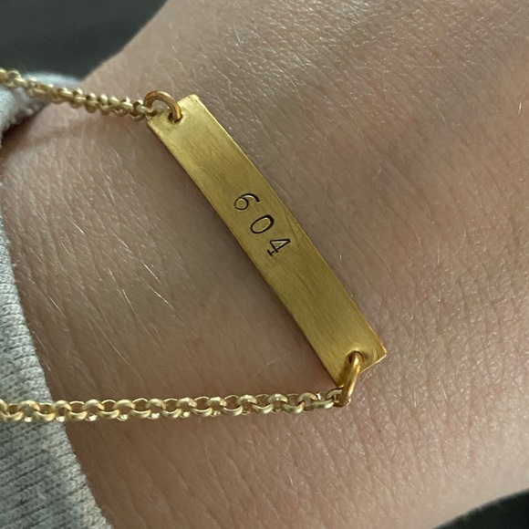 Vancouver Larissa Loden 604 bracelet - Picture 2 of 2